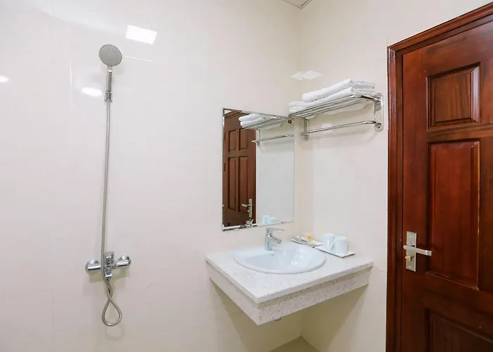 Manarola Bai Chay Hotel 3*