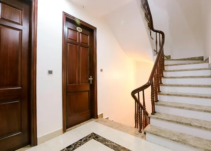 Manarola Bai Chay 3* Hạ Long